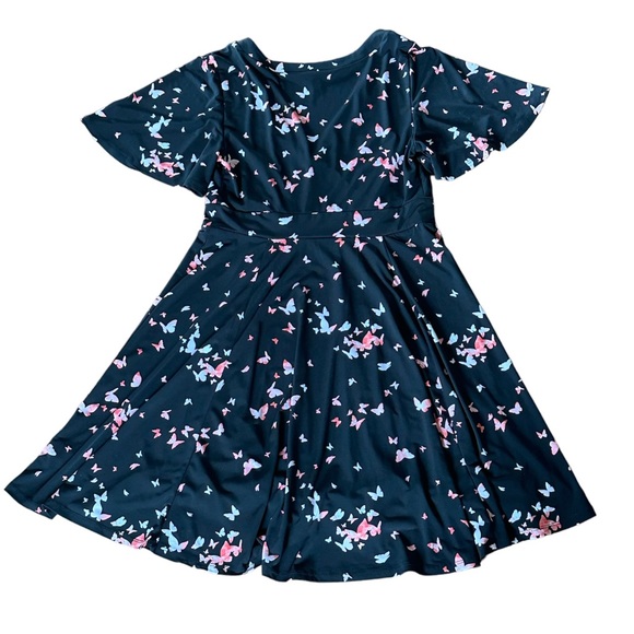 Torrid Butterfly Print Black Dress with Flutter Sleeves Plunge Neckline Size 0 - Picture 2 of 8